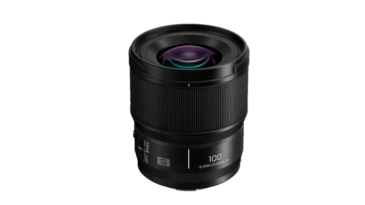 LUMIX S 100mm F2.8